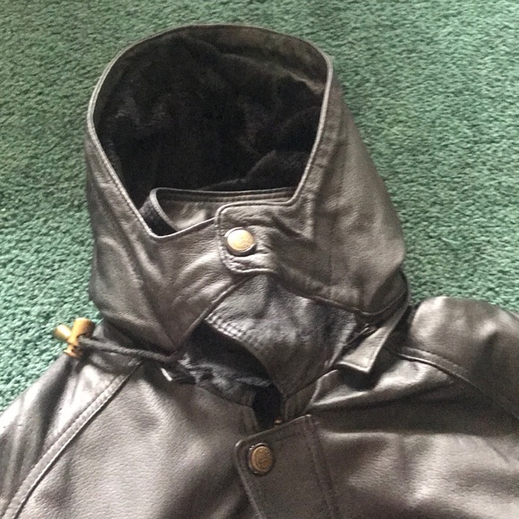Leather Jacket - Picture 6 of 8